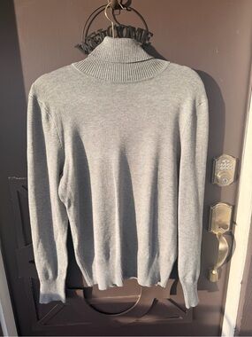Time and Tru Light Gray Turtleneck Sweater